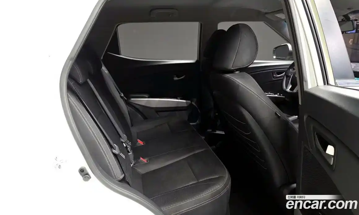 SsangYong TIBOLI 2016 1.6 Автомат в Москве № 1246274, фото 12