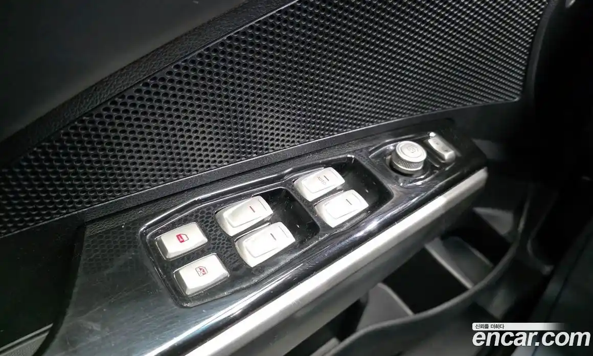 SsangYong TIBOLI 2016 1.6 Автомат в Москве № 1246274, фото 18