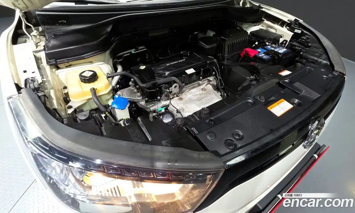 SsangYong TIBOLI 2016 1.6 Автомат в Москве № 1246274, фото 6