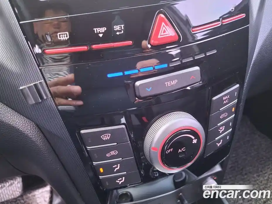 SsangYong TIBOLI 2016 1.6 Автомат в Москве № 1246426, фото 16