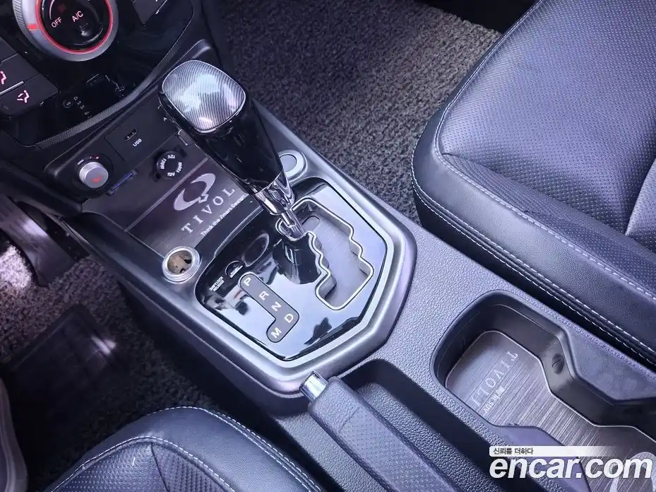 SsangYong TIBOLI 2016 1.6 Автомат в Москве № 1246426, фото 17