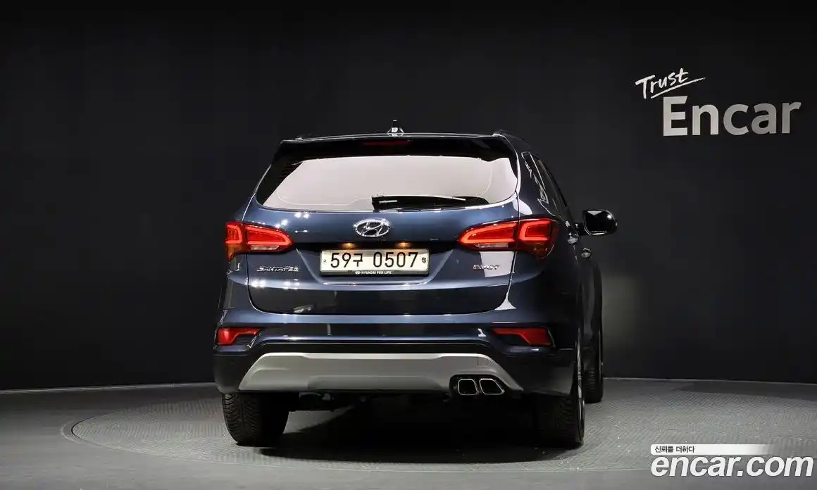 Hyundai Santa Fe 2016 2.0 гидро в Москве № 1247856, фото 4