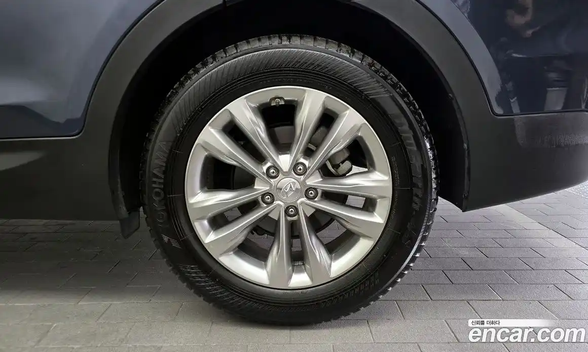 Hyundai Santa Fe 2016 2.0 гидро в Москве № 1247856, фото 5