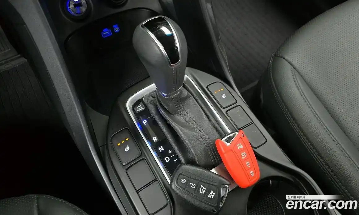 Hyundai Santa Fe 2016 2.0 гидро в Москве № 1247856, фото 9