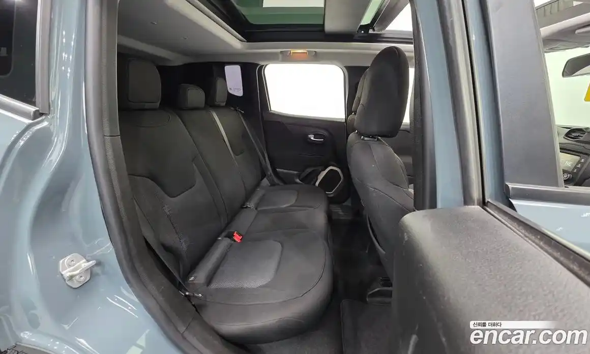 Jeep Renegade 2017 2.4 гидро в Москве № 1248061, фото 19