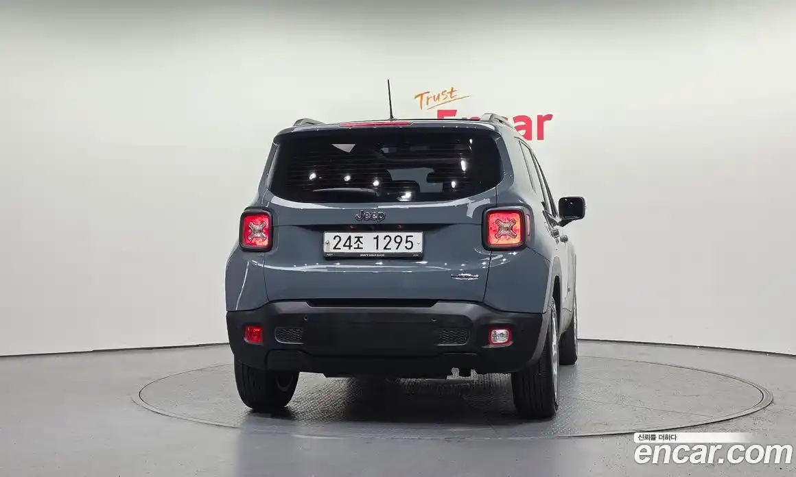 Jeep Renegade 2017 2.4 гидро в Москве № 1248061, фото 4