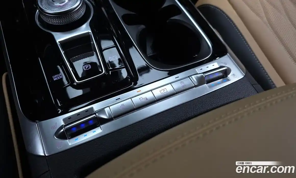 Kia Canival 2023 2.2 Автомат в Москве № 1248191, фото 16