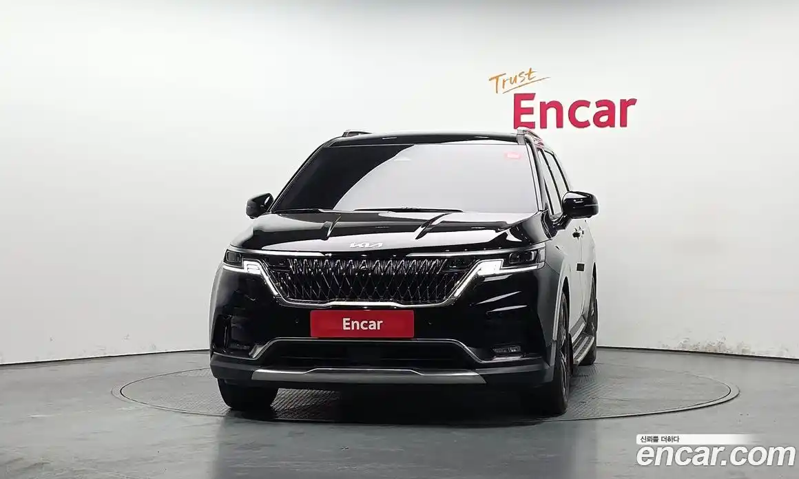 Kia Canival 2023 2.2 Автомат в Москве № 1248191, фото 3