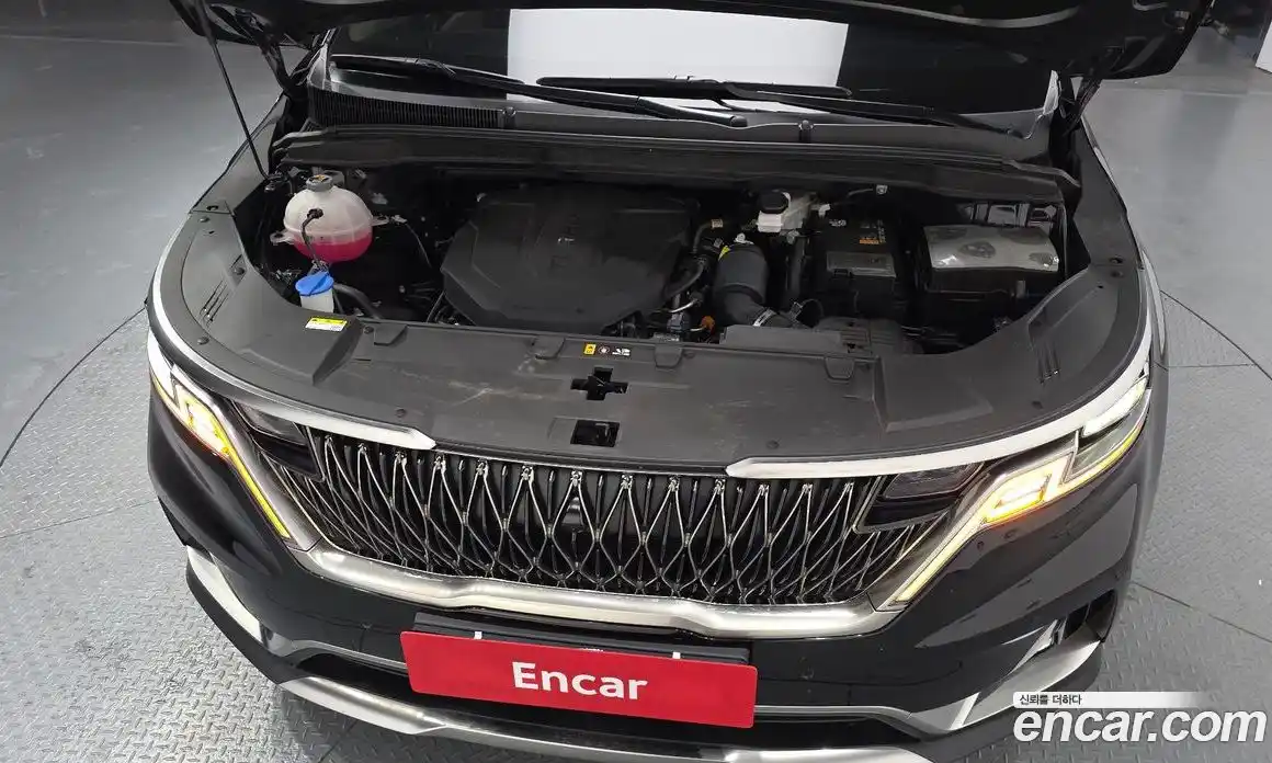 Kia Canival 2023 2.2 Автомат в Москве № 1248191, фото 6