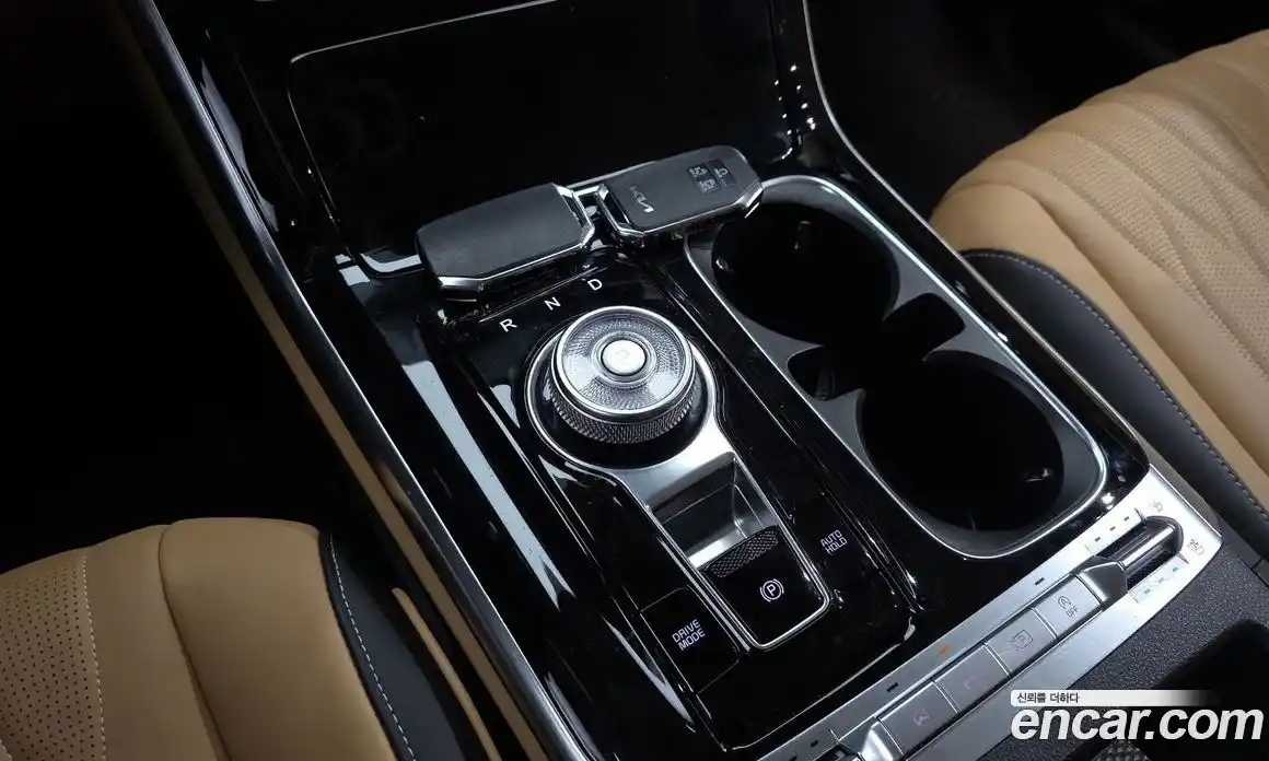 Kia Canival 2023 2.2 Автомат в Москве № 1248191, фото 9