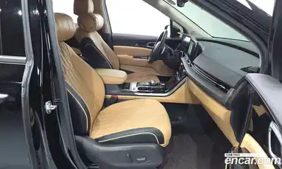 Kia Canival 2023 2.2 Автомат в Москве № 1248191, миниатюра 10