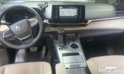 Toyota Sienna 2024 2.5 гидро в Москве № 1249956, миниатюра 6