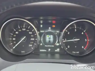 Land Rover Range-Rover Evoque 2018 2.0 гидро в Москве № 1250652, миниатюра 6