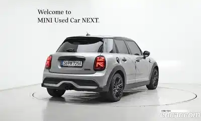 Mini Cooper 2024 2.0 гидро в Москве № 1250742, миниатюра 2