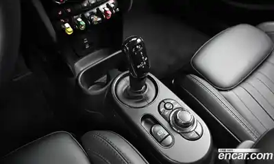 Mini Cooper 2024 2.0 гидро в Москве № 1250742, миниатюра 9