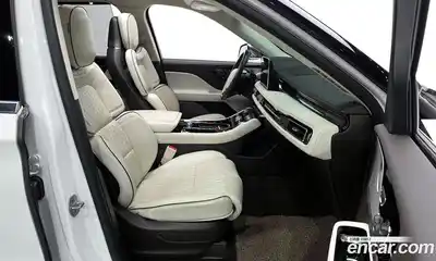 Lincoln Aviator 2022 3.0 гидро в Москве № 1252987, миниатюра 10