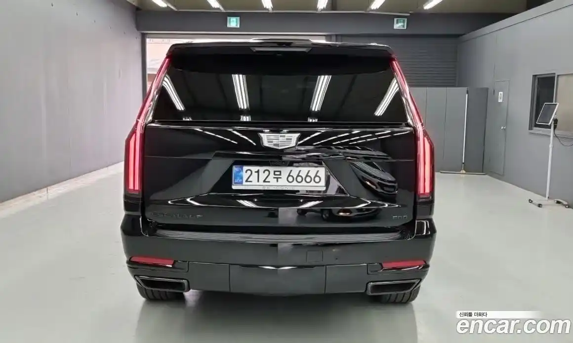 Cadillac Escalade 2025 6.2 гидро в Москве № 1253707, фото 4
