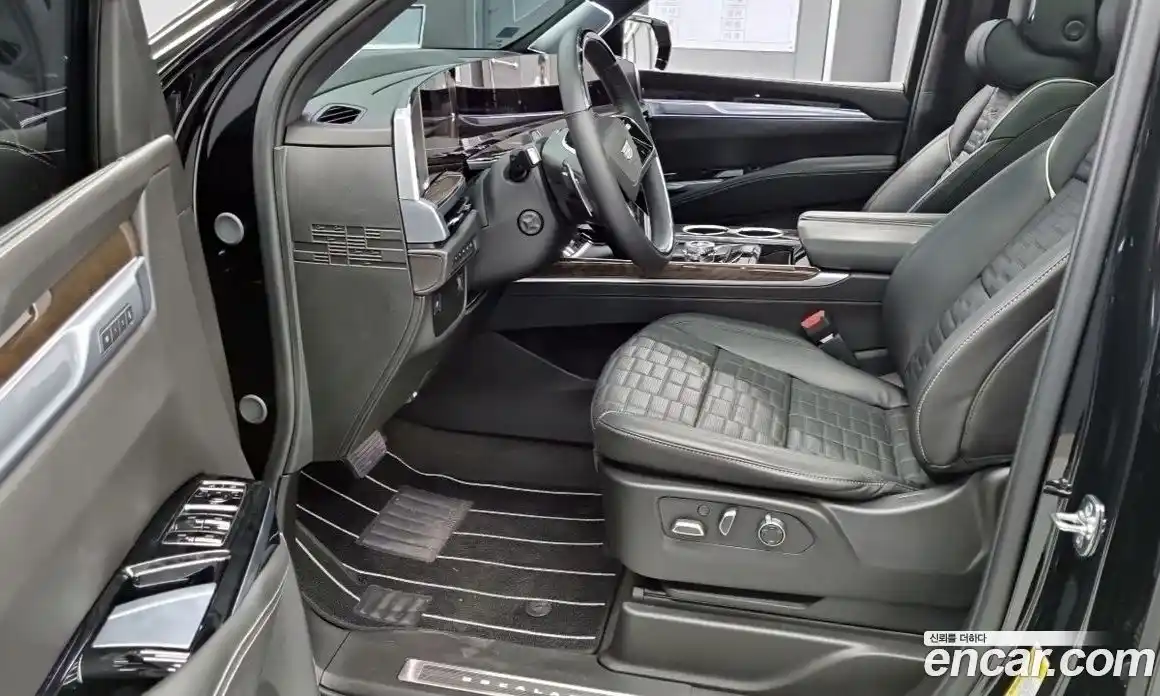 Cadillac Escalade 2025 6.2 гидро в Москве № 1253707, фото 7