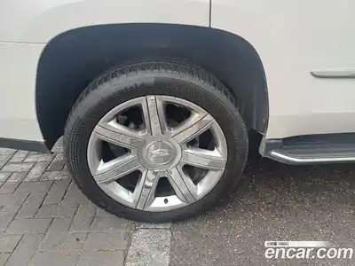 Cadillac Escalade 2017 6.2 гидро в Москве № 1253731, миниатюра 11
