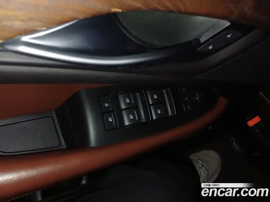 Cadillac Escalade 2017 6.2 гидро в Москве № 1253731, фото 16