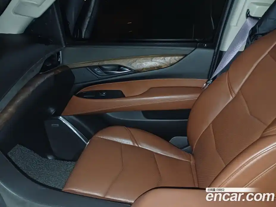 Cadillac Escalade 2017 6.2 гидро в Москве № 1253731, фото 18