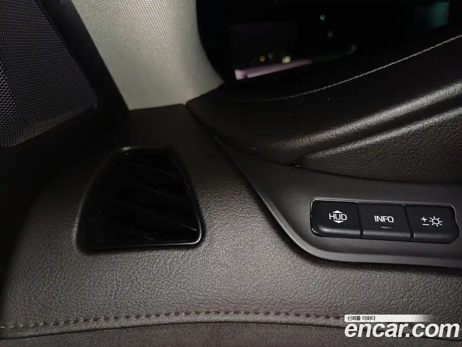 Cadillac Escalade 2017 6.2 гидро в Москве № 1253731, фото 20