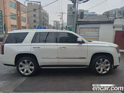 Cadillac Escalade 2017 6.2 гидро в Москве № 1253731, миниатюра 3