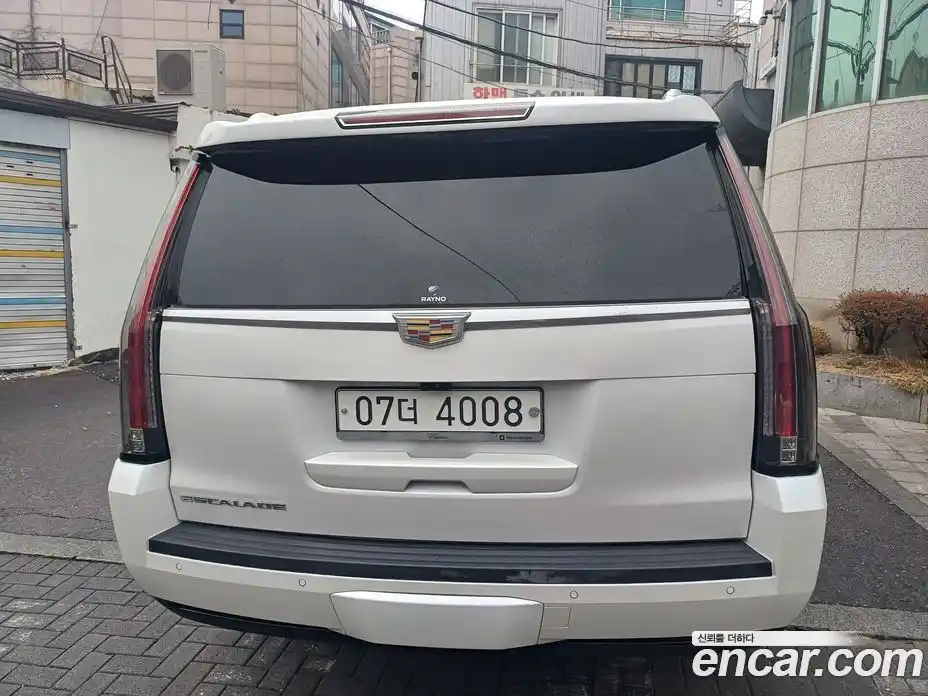 Cadillac Escalade 2017 6.2 гидро в Москве № 1253731, фото 5