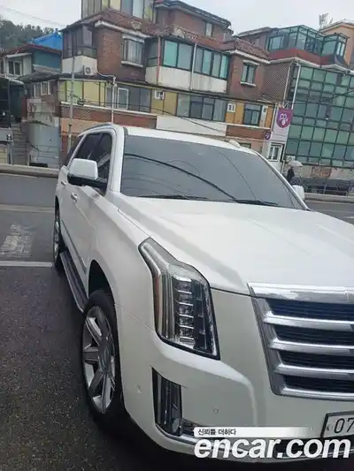 Cadillac Escalade 2017 6.2 гидро в Москве № 1253731, миниатюра 6
