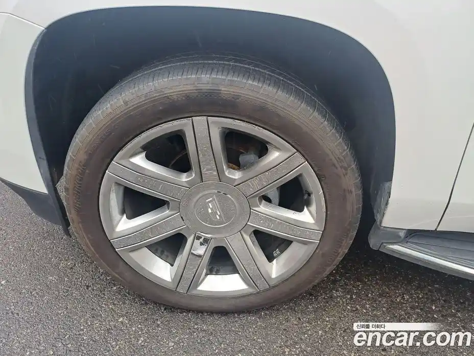 Cadillac Escalade 2017 6.2 гидро в Москве № 1253731, фото 7