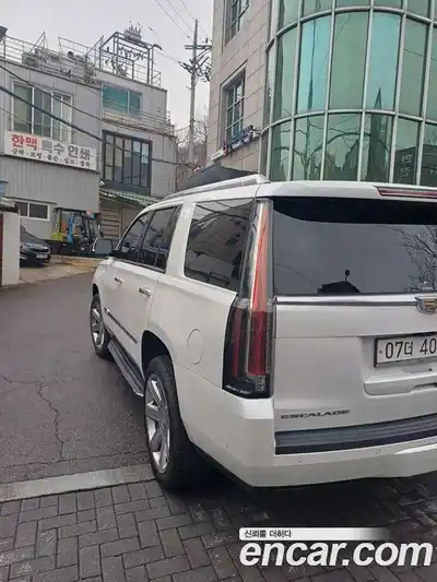 Cadillac Escalade 2017 6.2 гидро в Москве № 1253731, миниатюра 9