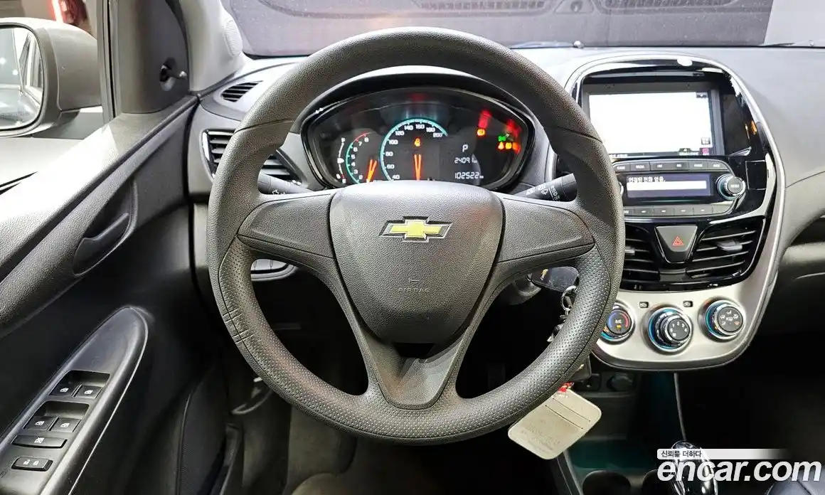 Chevrolet Spark 2017 1.0 гидро в Москве, фото 13