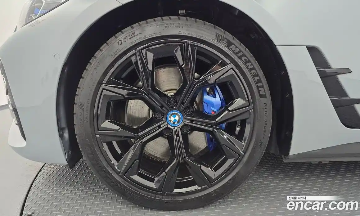 BMW i4 2023 0.2 Автомат в Москве № 1279277, фото 4