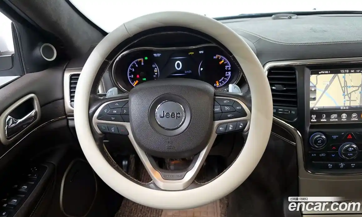 Jeep Cherokee 2015 3.0 гидро в Москве № 1279547, фото 14