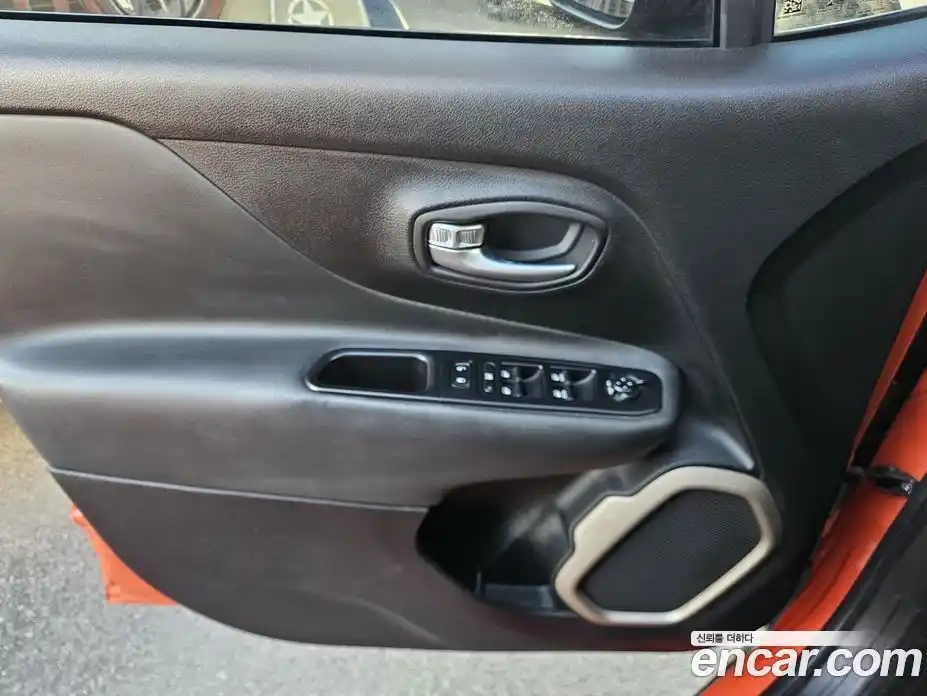 Jeep Renegade 2017 2.4 гидро в Москве № 1279723, фото 16