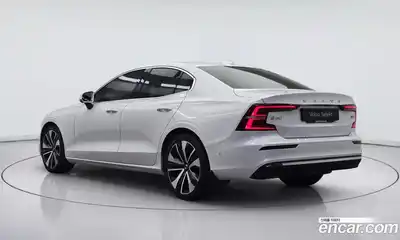 Volvo S60 2023 2.0 гидро в Москве № 1280374, миниатюра 2