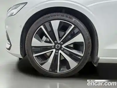Volvo S60 2023 2.0 гидро в Москве № 1280374, миниатюра 5