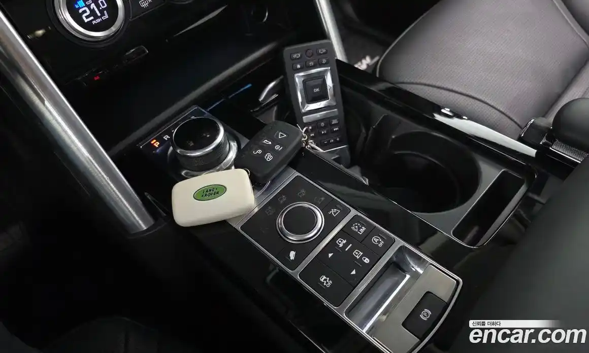 Land Rover Discovery 2017 3.0 гидро в Москве № 1280883, фото 9