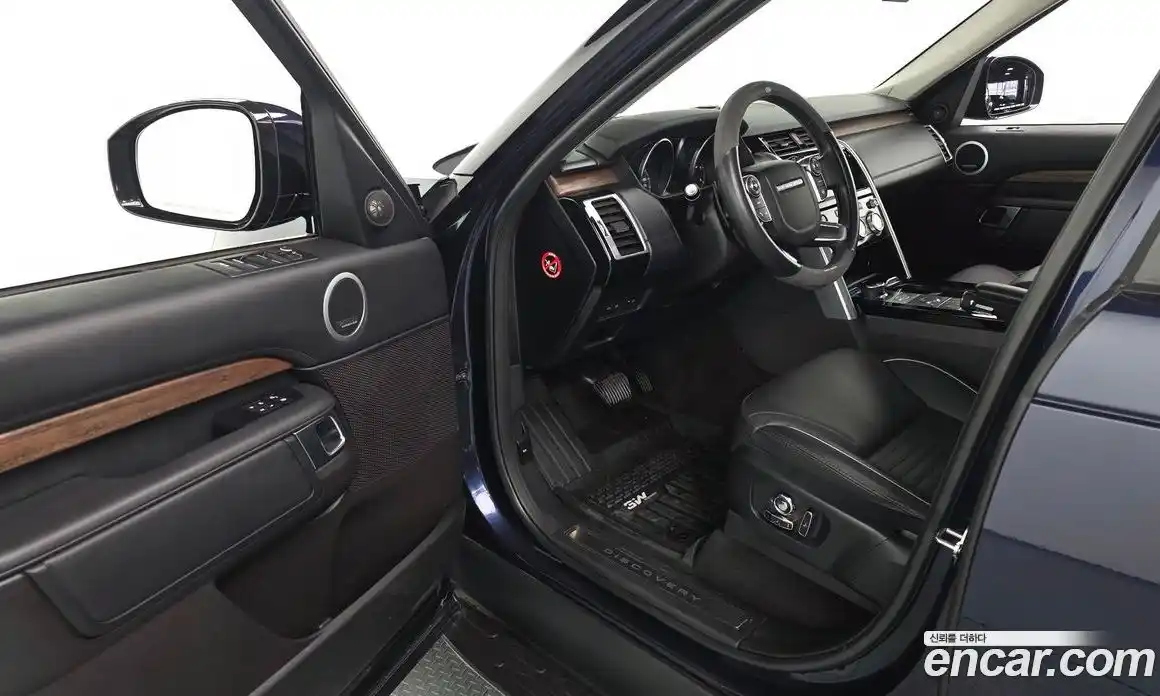 Land Rover Discovery 2017 3.0 гидро в Москве № 1280883, фото 10