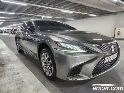 Lexus LS, 2018