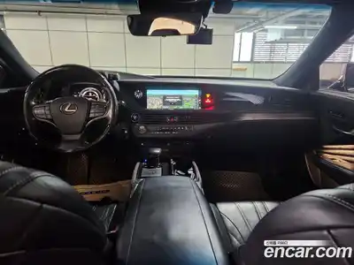 Lexus LS 2018 3.5 гидро в Москве № 1281399, миниатюра 6