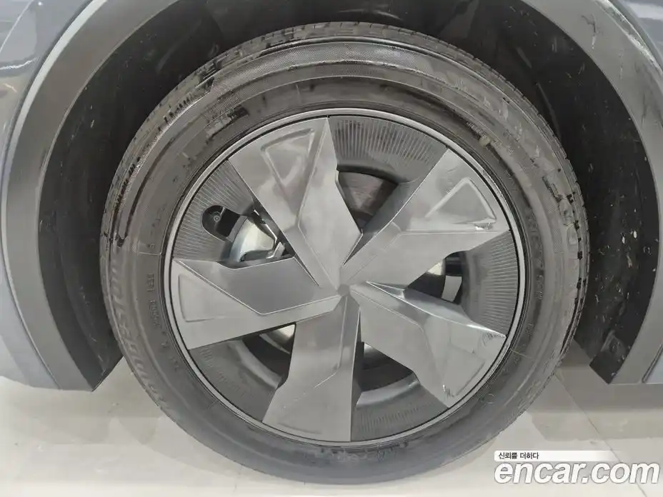 Toyota Prius 2024 2.0 вариатор в Москве № 1282073, фото 5