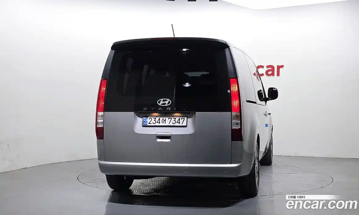 Hyundai Staria 2024 2.2 гидро в Москве № 1288510, фото 4