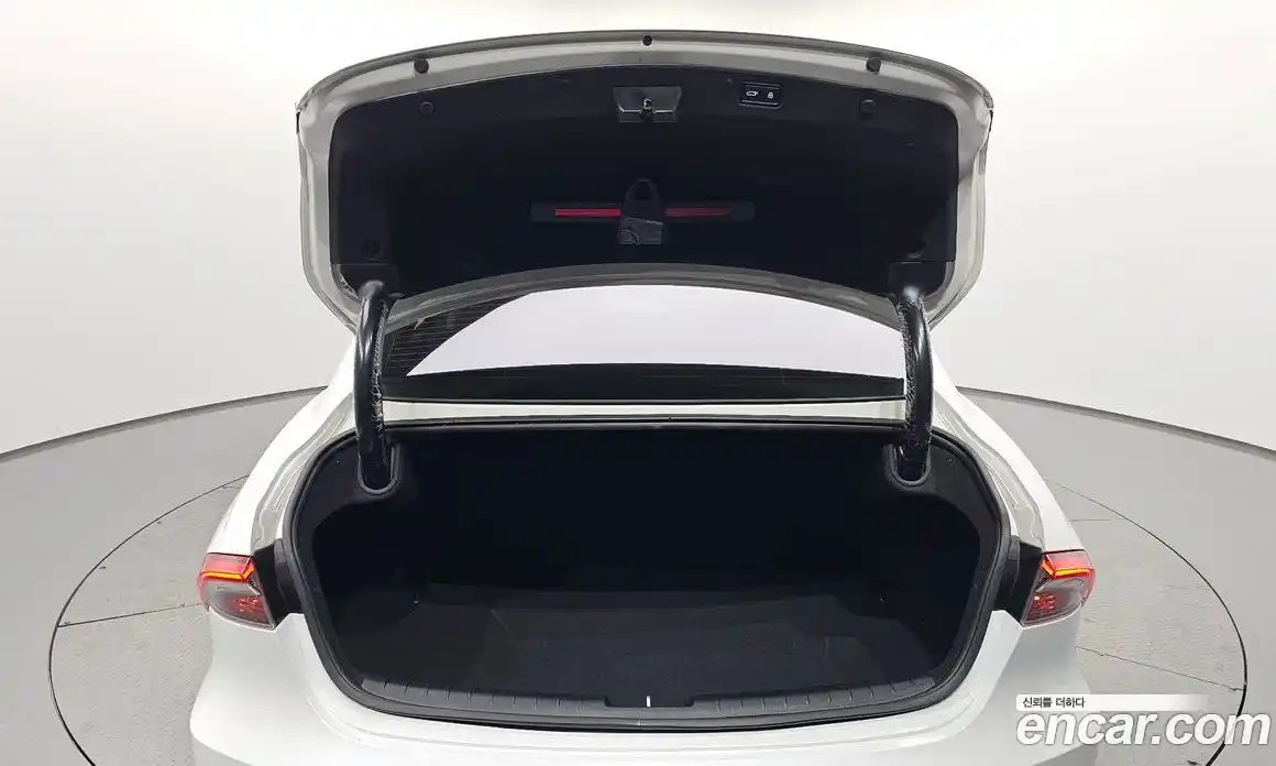 Hyundai Grandeur 2021 2.5 Автомат в Москве № 1288647, фото 19