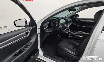 Hyundai Grandeur 2021 2.5 Автомат в Москве № 1288647, миниатюра 9