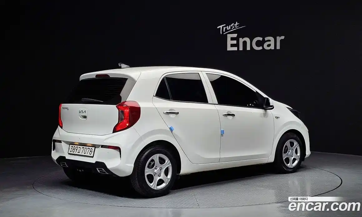 Kia Morning 2023 1.0 Автомат в Москве № 1288916, фото 2