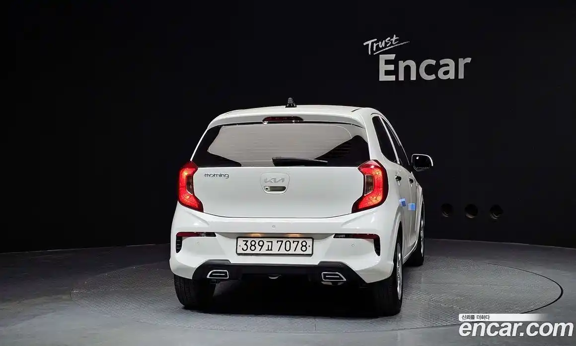 Kia Morning 2023 1.0 Автомат в Москве № 1288916, фото 4