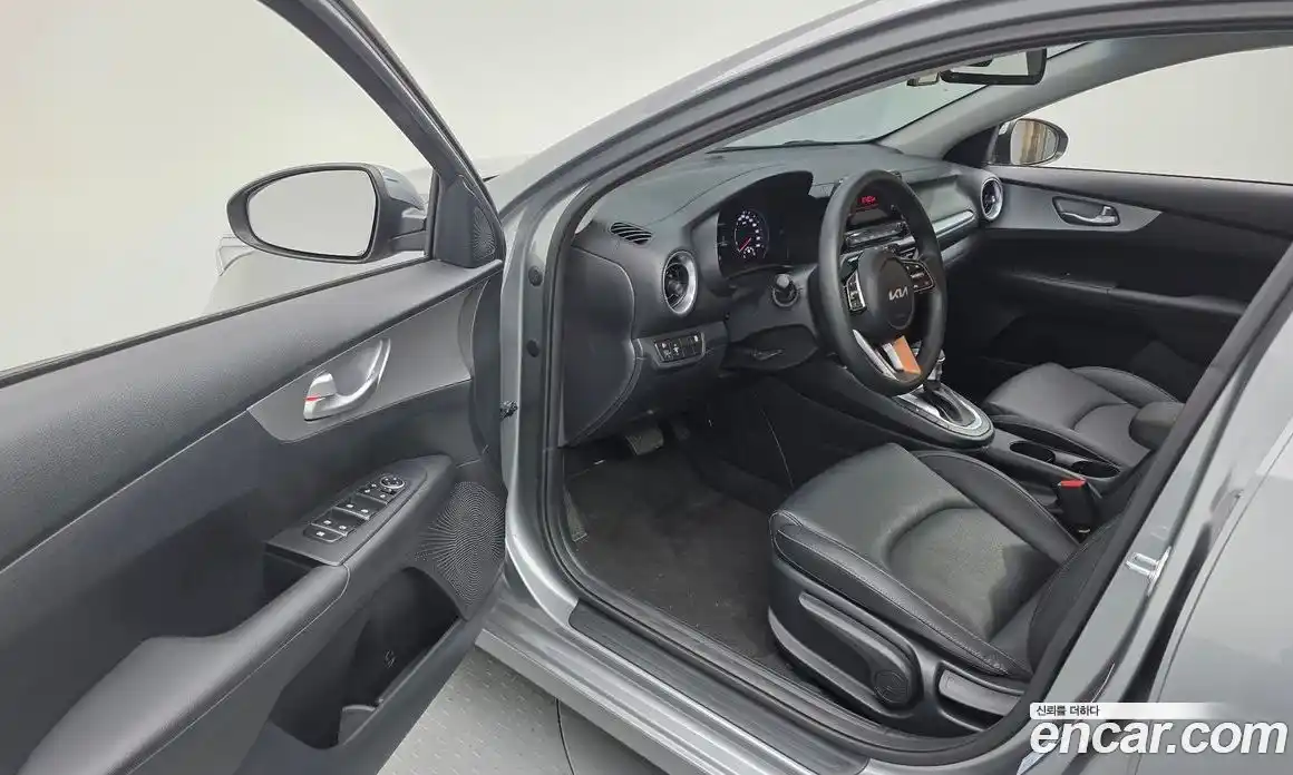 Kia K3 2022 1.6 Автомат в Москве № 1288964, фото 10