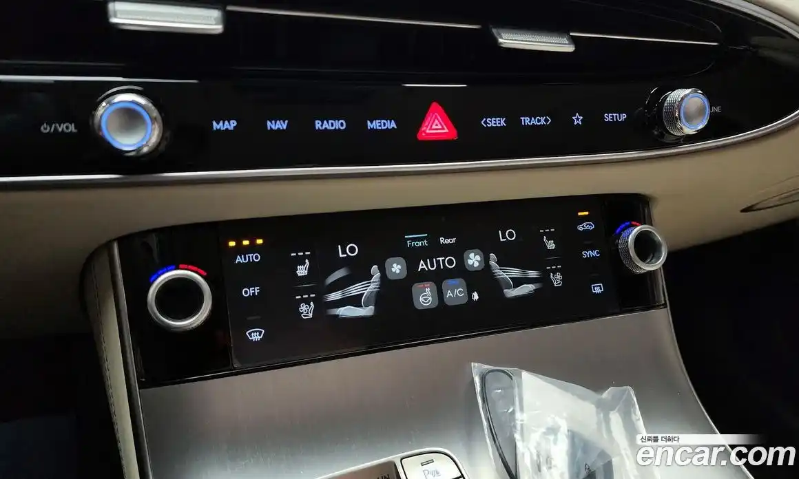 Genesis GV70 2025 2.5 Автомат в Москве № 1289100, фото 13