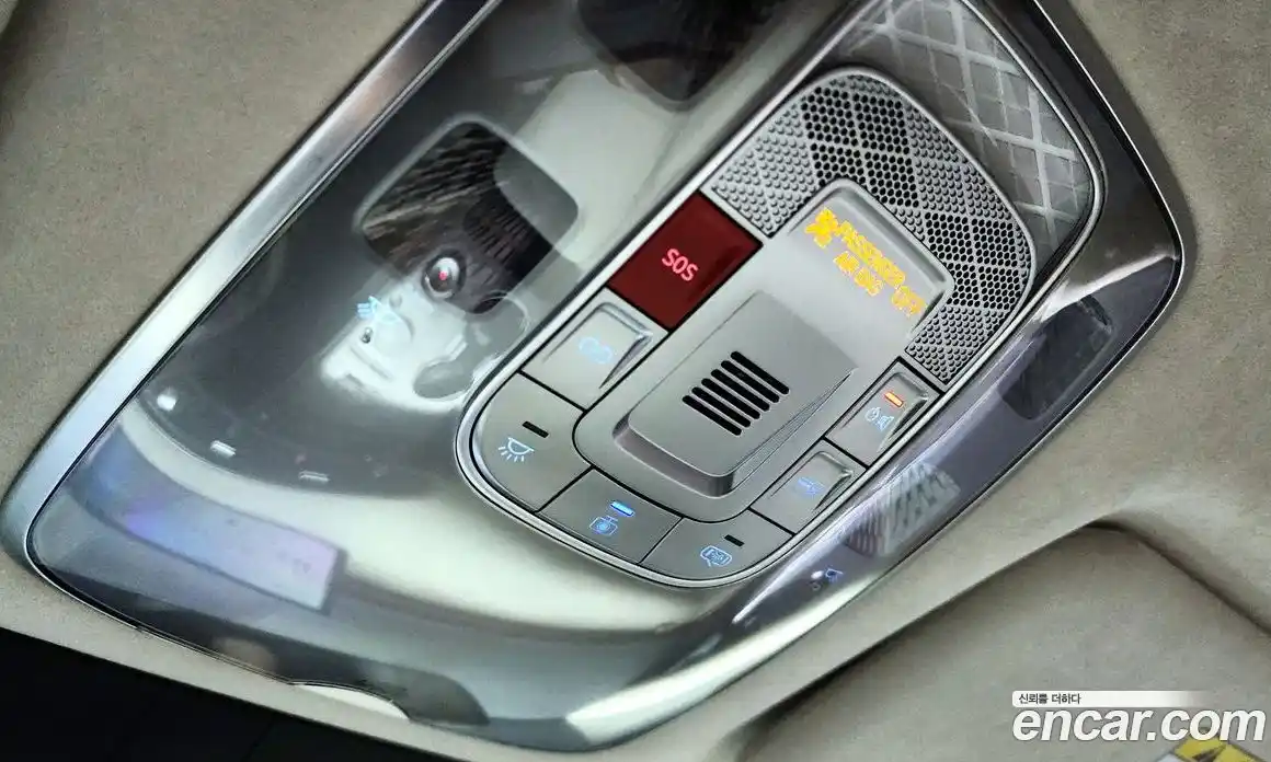 Genesis GV70 2025 2.5 Автомат в Москве № 1289100, фото 17